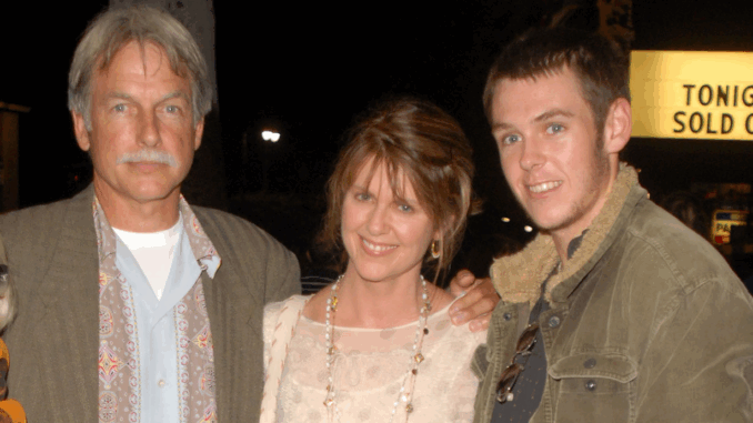 2.-Mark-Harmon-and-Family