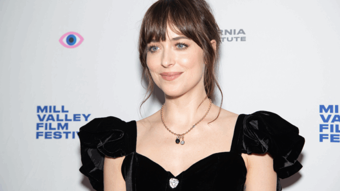 Dakota-Johnson (1)