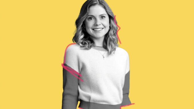 Rose-McIver-Ghosts_11zon