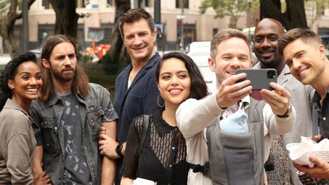 ef12b564134a-the-rookie-cast-take-a-selfie.jpg_11zon