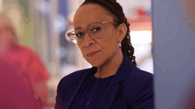 sharon-caught-in-the-middle-in-c