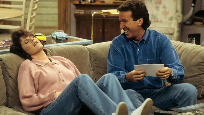 tim-allen-as-tim-laughing-at-patricia-richardson-s-jill-in-home-improvement_11zon