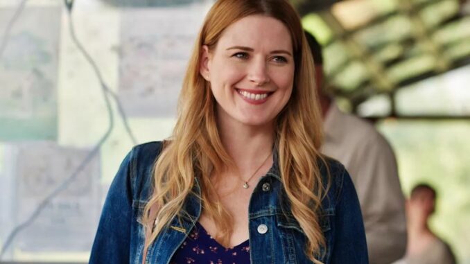 0_Alexandra-Breckenridge-as-Mel