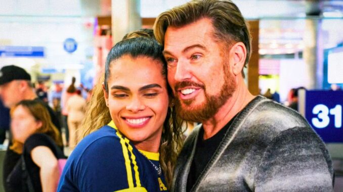 90-day-fiance-shawn-finch-alliya-de-batista-holidng-each-other-smiling-in-the-airport