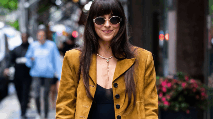 Dakota-Johnson-NYC-060225-tout-6