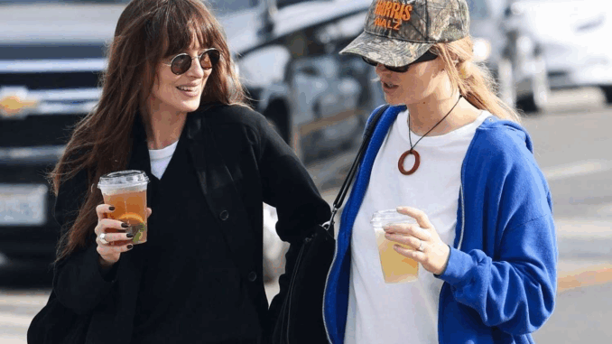 dakota-johnson-jennifer-lawrence