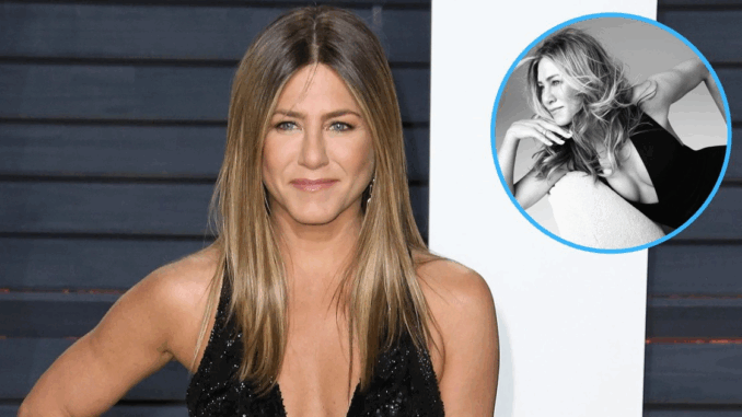 jennifer-aniston-braless-it
