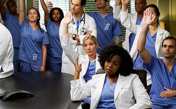 Greys-Anatomy-Season-13-Bloopers-You-Cannot-Miss-2025-07-25T034426.288Z.jpg Grey's Anatomy Season 13 Bloopers You Cannot Miss