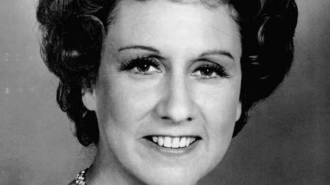 Jean_Stapleton