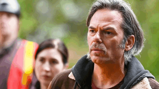 billy-burke-as-vince-leone-in-fi