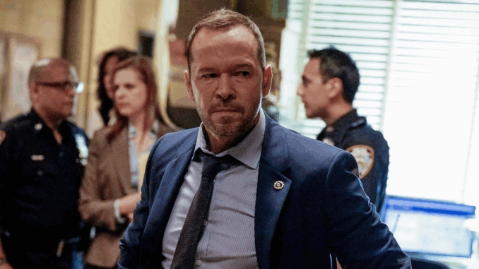 donnie-wahlberg-as-danny-with-pe