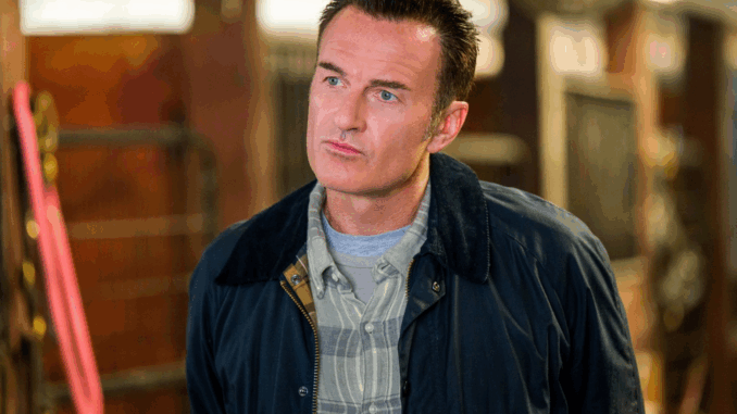 julian-mcmahon-fbi-most-wanted