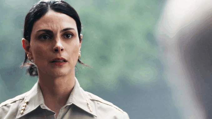 morena-baccarin-as-mickey-fox-in