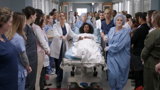 Grey Sloan Turns Chaotic as the Baby Arrives