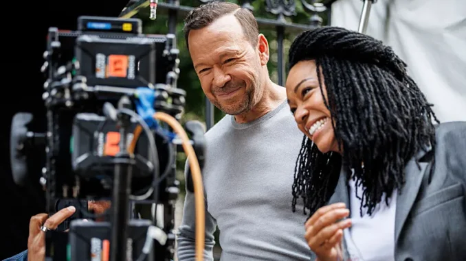 Boston-Blue_Donnie-Wahlberg-and-Sonequa-Martin-Green_Pilot_3098402_0060b-b5f95266e66c846f_CREDIT-Michele-Crowe-CBS