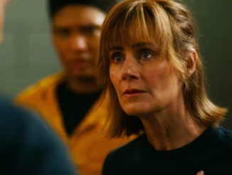 Billy burke as vince leone jules latimer as eve edwards and diane farr as sharon leone in fire country season 2 episode