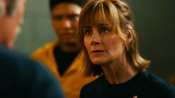 Billy burke as vince leone jules latimer as eve edwards and diane farr as sharon leone in fire country season 2 episode