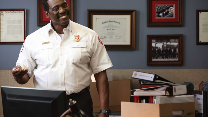 Chicago fire 1001 chief wallace boden