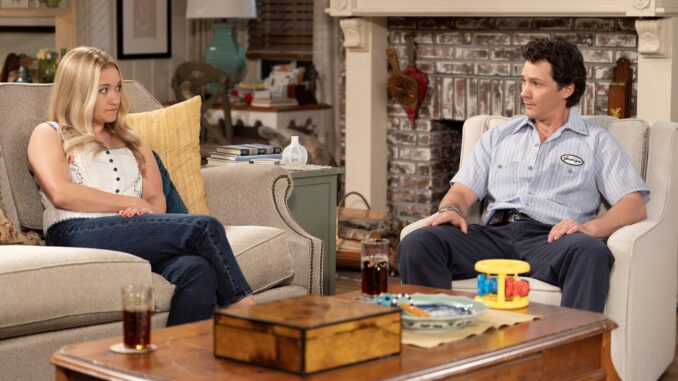 Georige and mandys first marriage season 2 emily osment and montana jordan