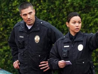 Melissa o neil as lucy chen pointing at something with eric winter as tim bradford by her side in the rookie season 1 episode greenlight